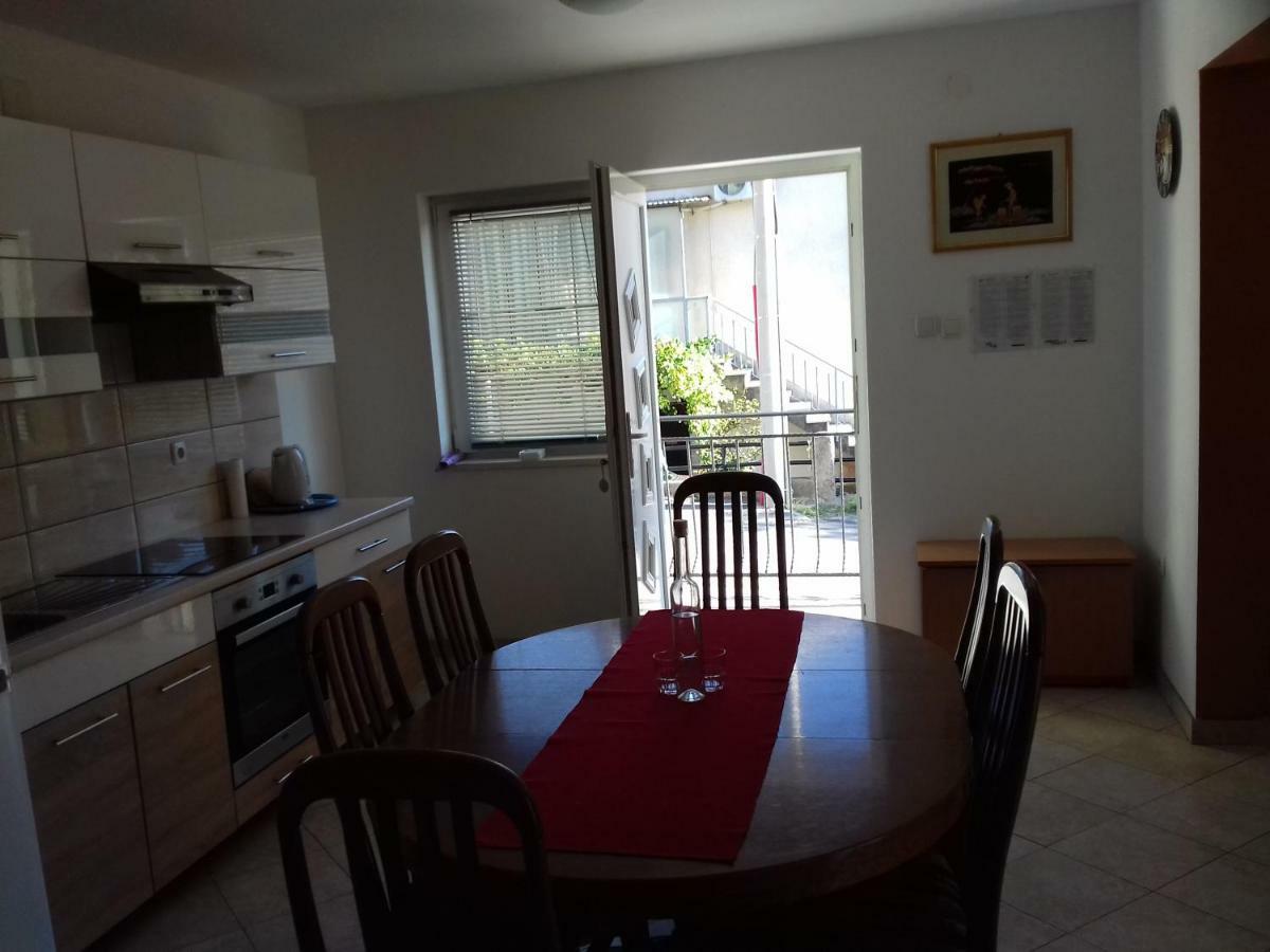 Apartmani Tomljenovic Senj  Luaran gambar
